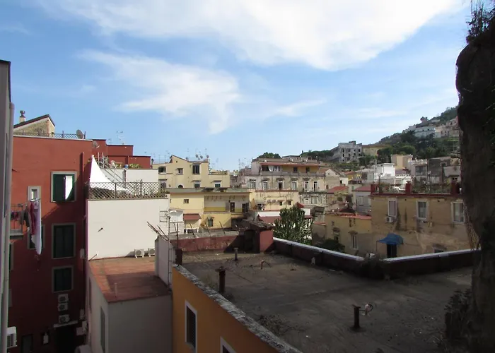 Enzo Konukevi Napoli