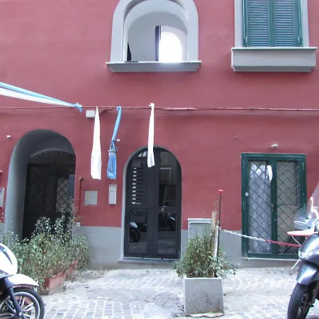 Enzo Pensjonat Neapol